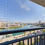 Vue Directe Port Des Sables 4 Adultes-2 Enfants 아파트