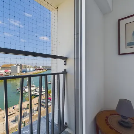 Vue Directe Port Des Sables 4 Adultes-2 Enfants 아파트