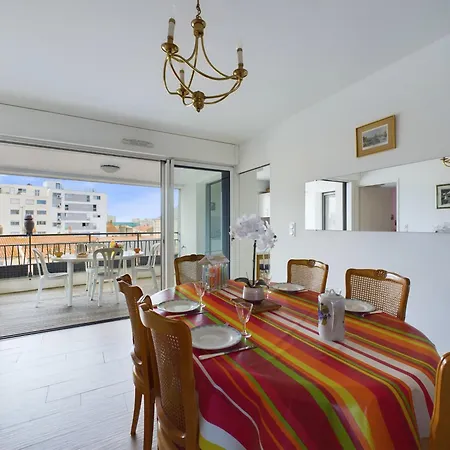Vue Directe Port Des Sables 4 Adultes-2 Enfants *